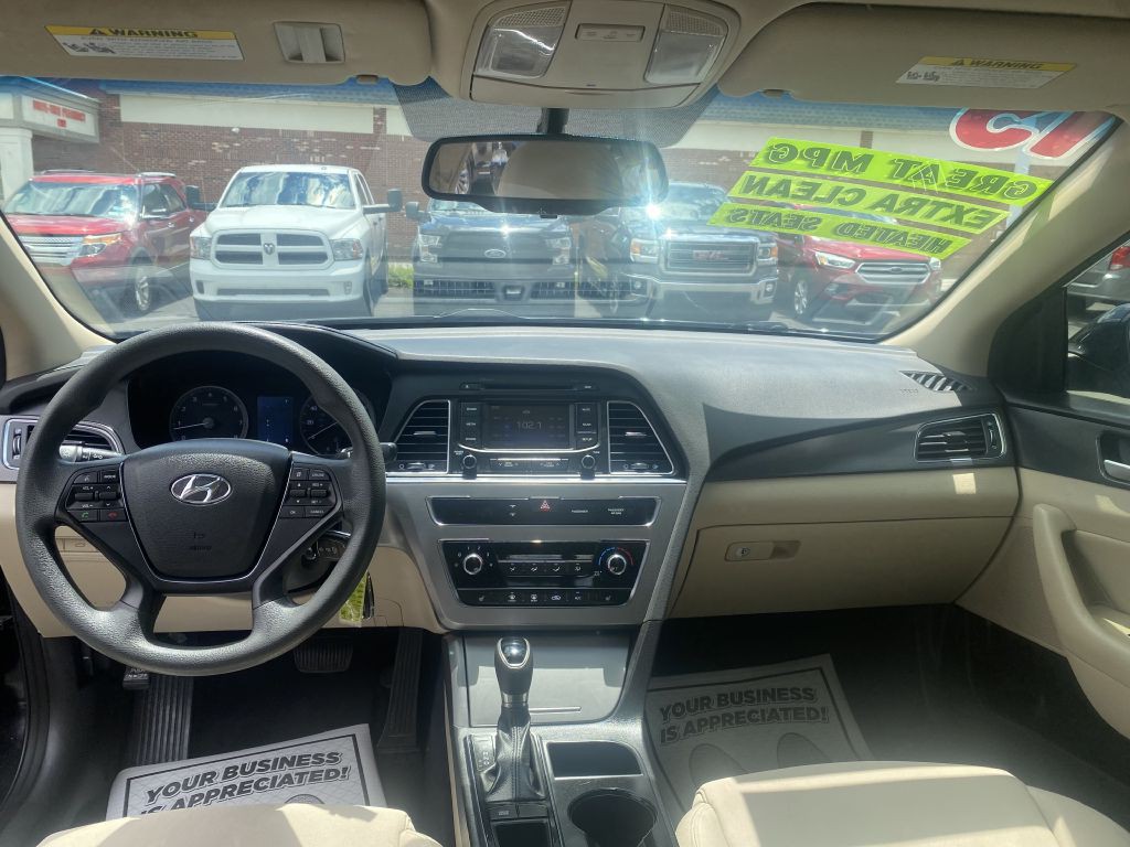 2015 Hyundai Sonata Image 9