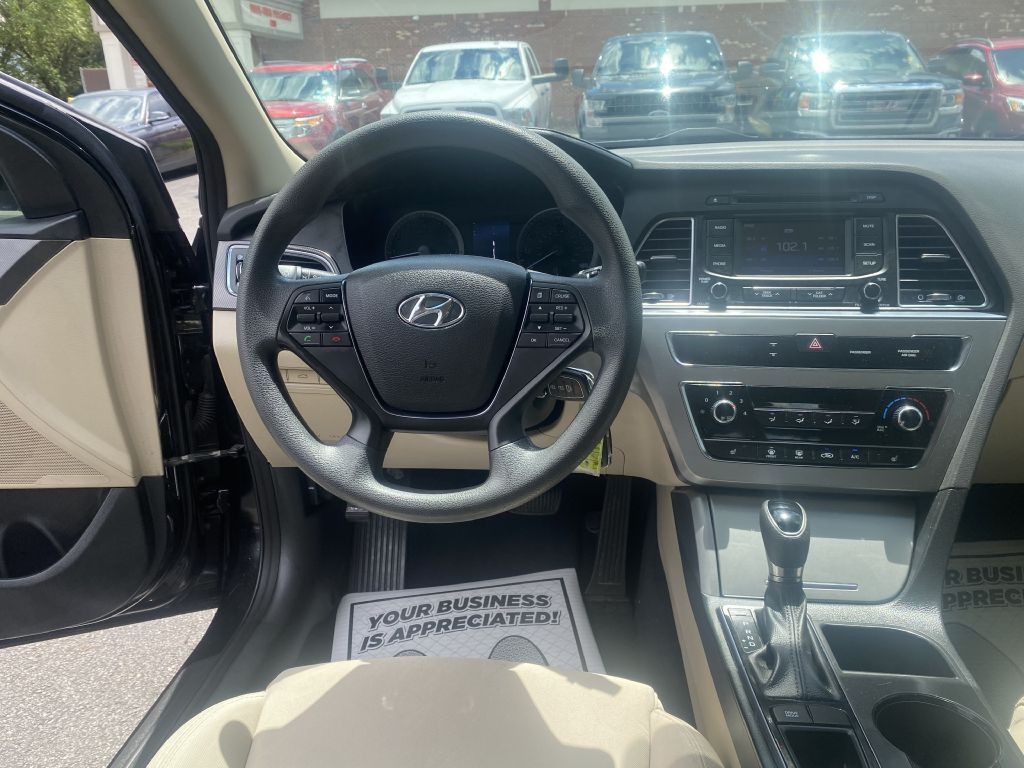 2015 Hyundai Sonata Image 10