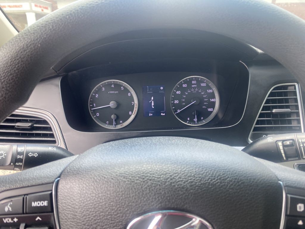 2015 Hyundai Sonata Image 12