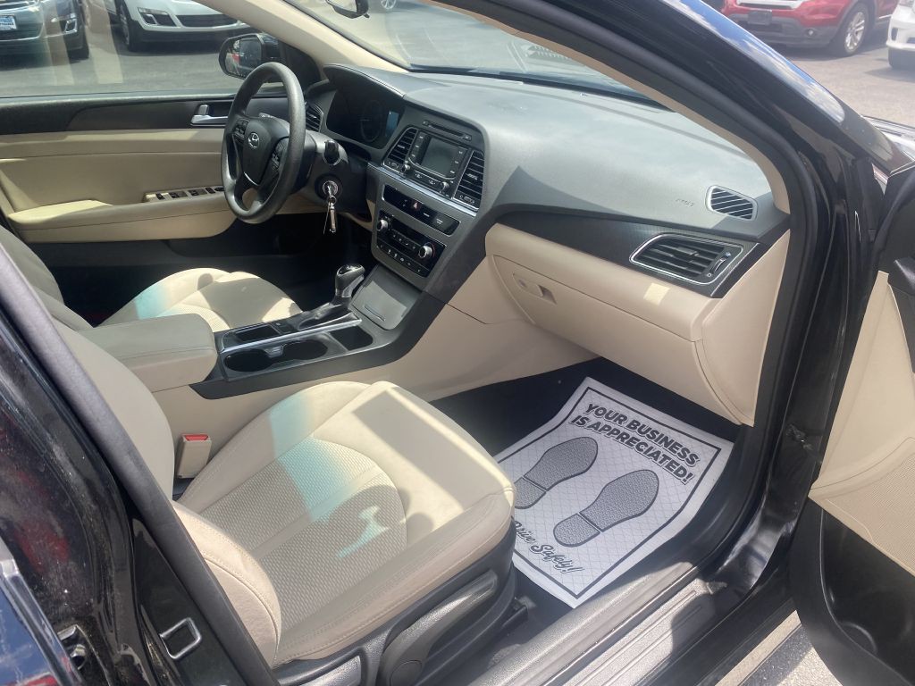 2015 Hyundai Sonata Image 17