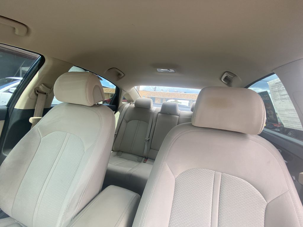 2015 Hyundai Sonata Image 18