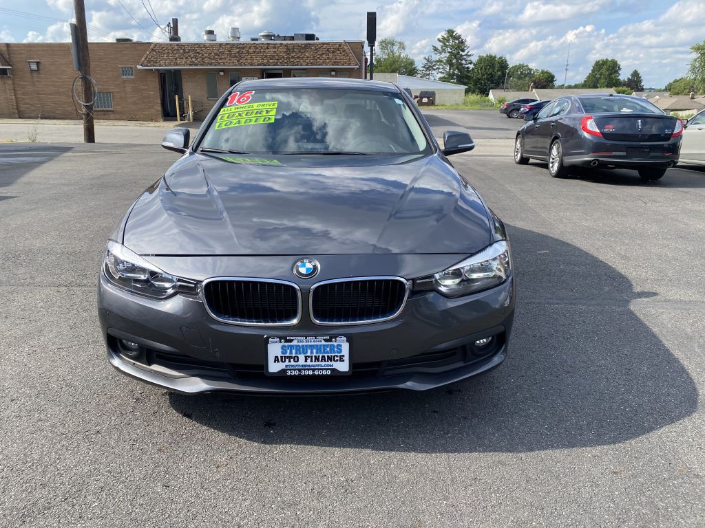 2016 BMW 3 Series Image 2