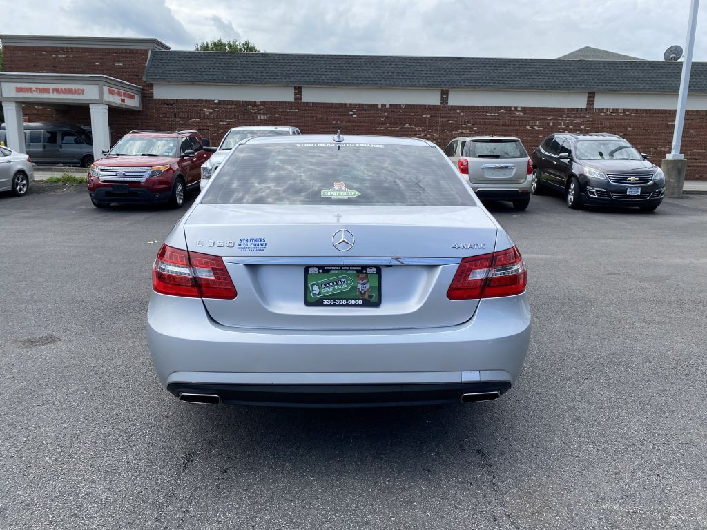 2010 Mercedes-Benz E-Class Image 6