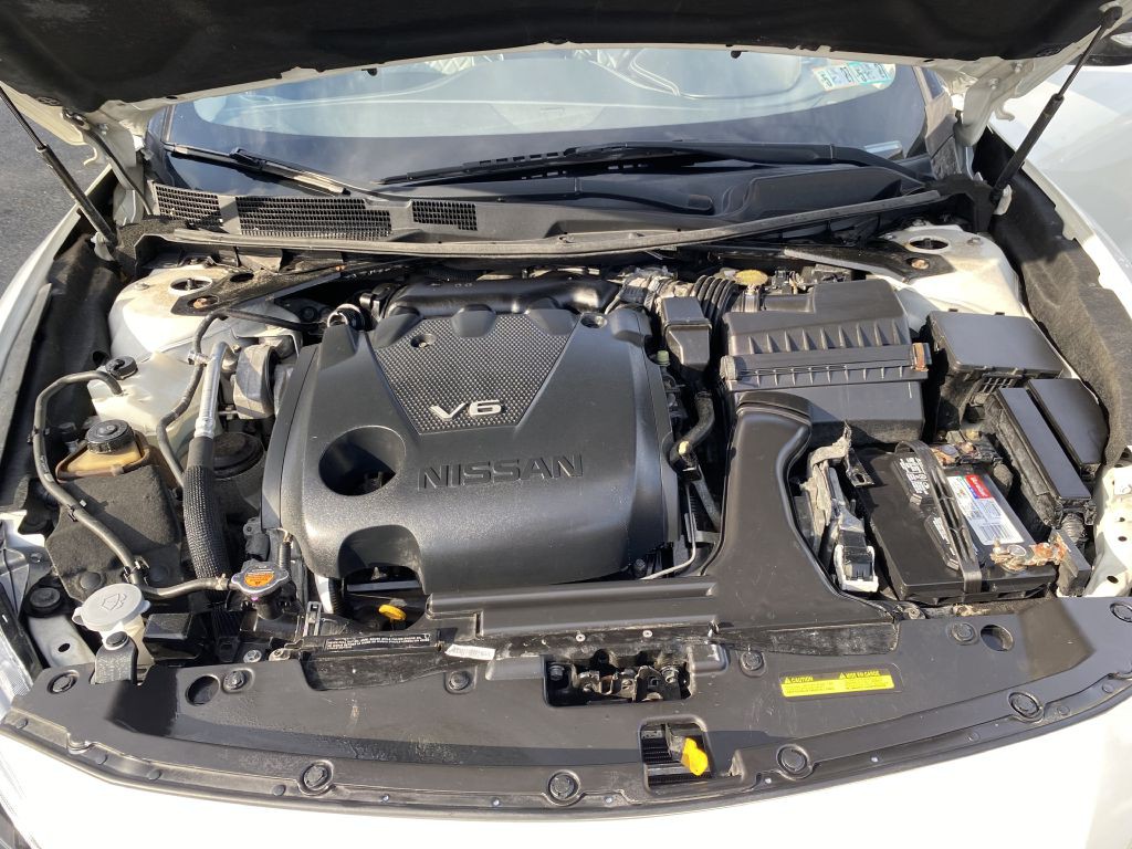 2016 Nissan Maxima Image 23