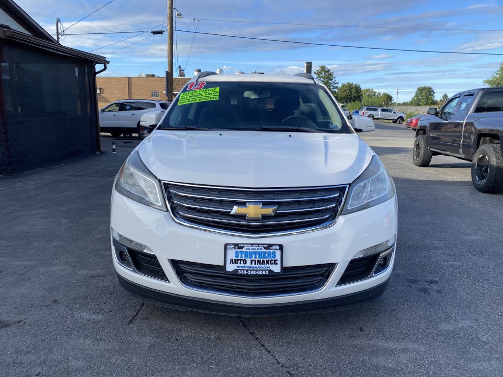 2013 Chevrolet Traverse Image 2