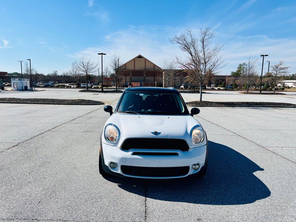 2013 MINI Countryman Image 2
