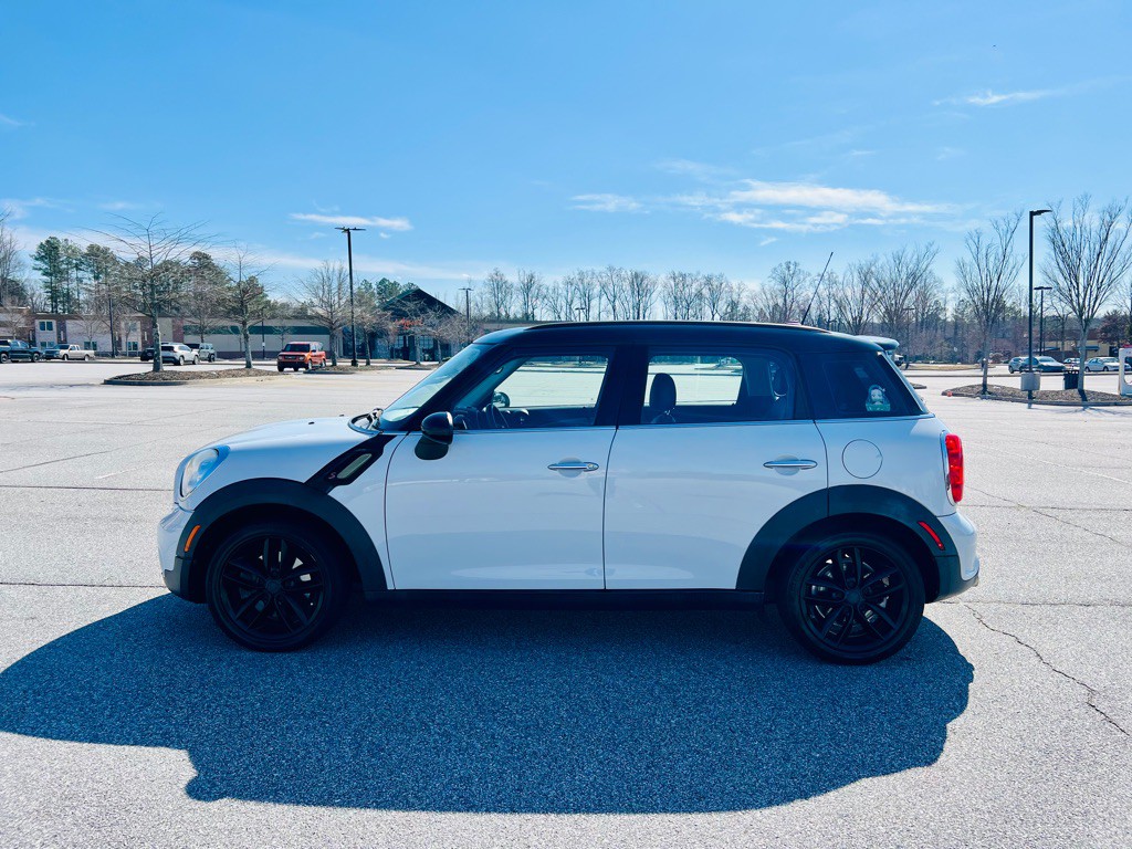2013 MINI Countryman Image 8