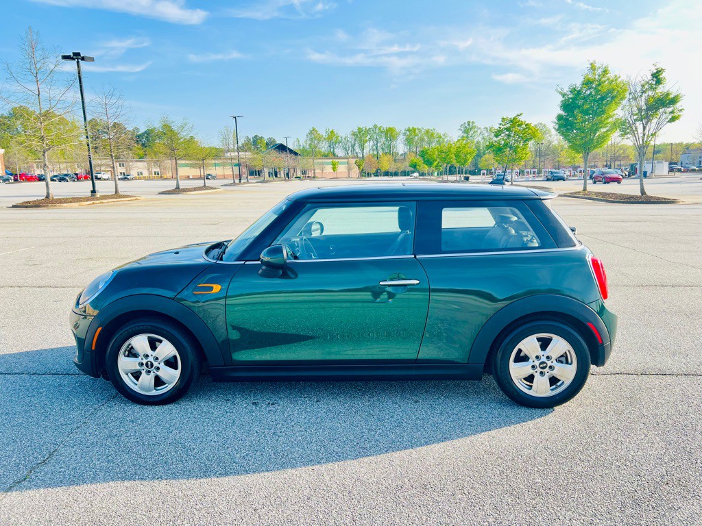 2015 MINI Cooper Image 8