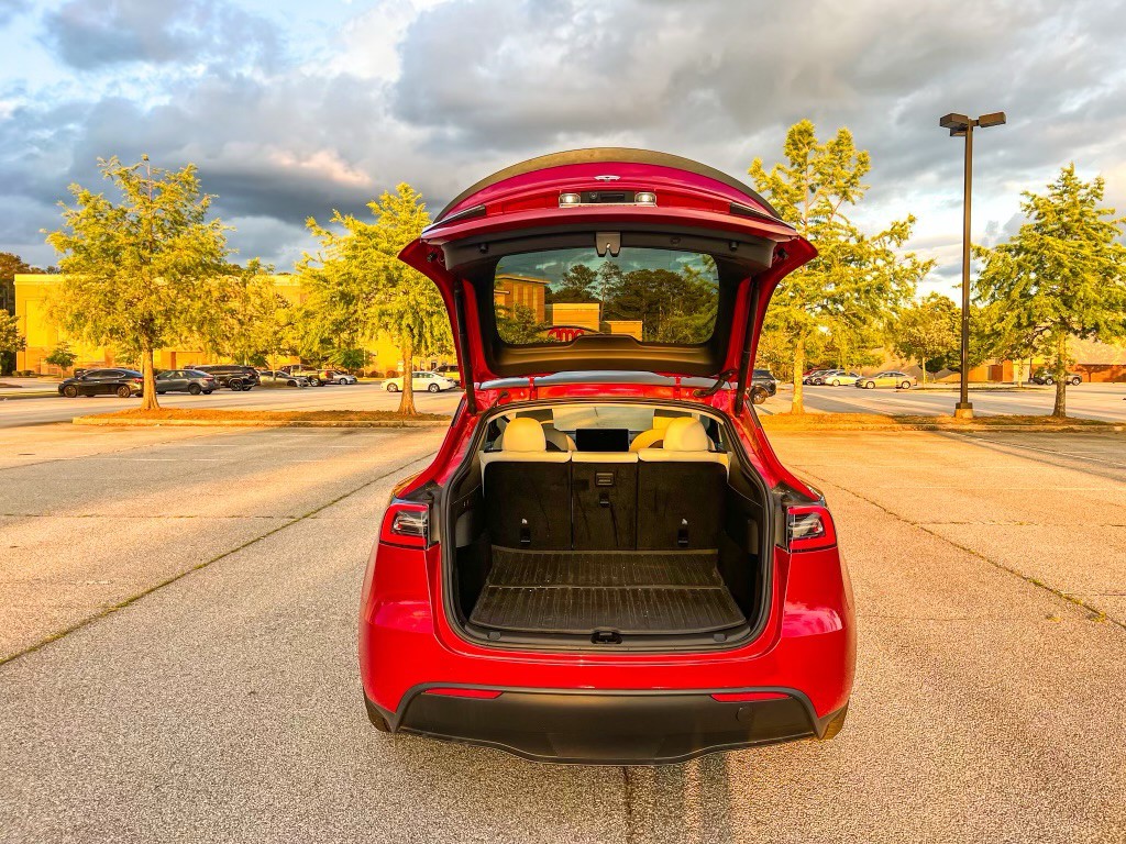2022 Tesla Model Y Image 10