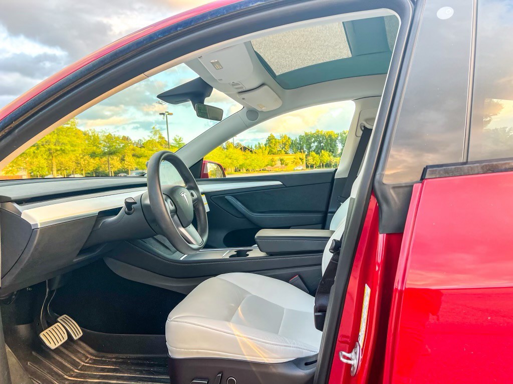 2022 Tesla Model Y Image 14
