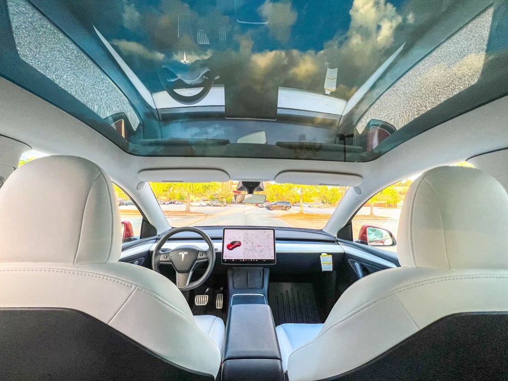 2022 Tesla Model Y Image 16