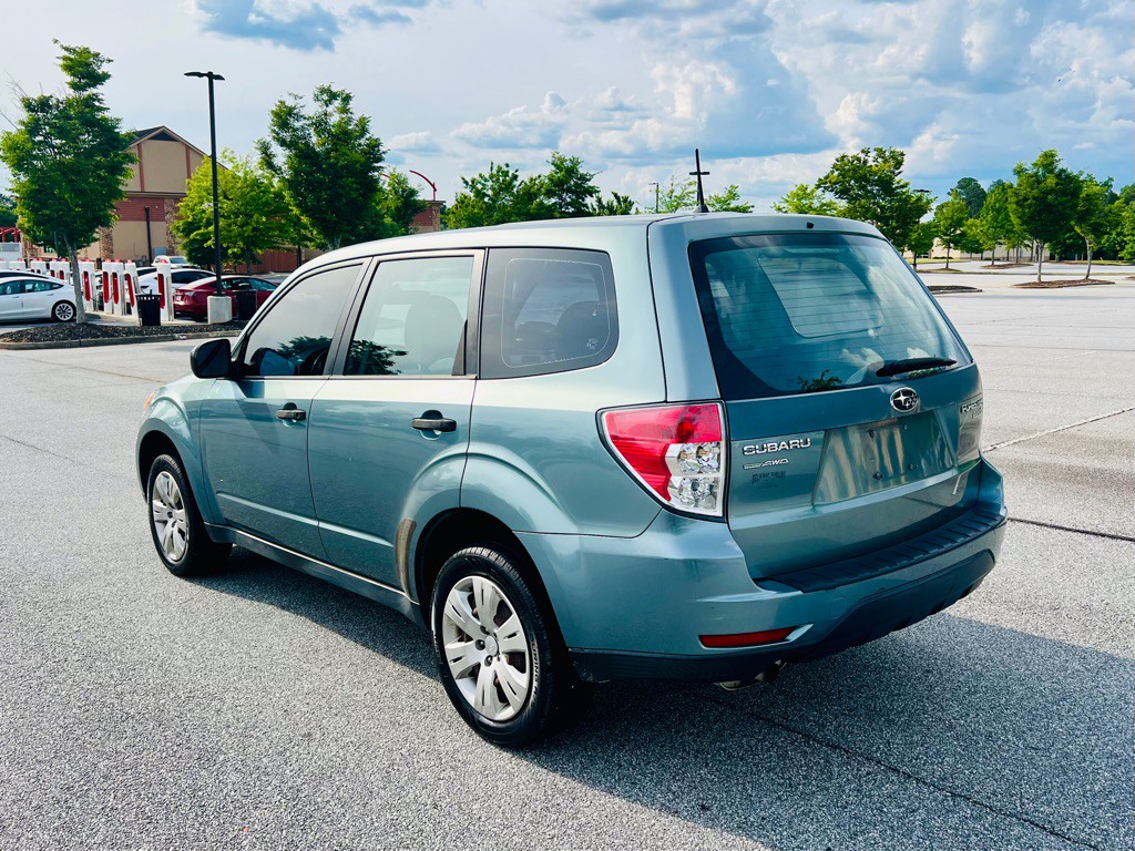 2010 Subaru Forester Image 7