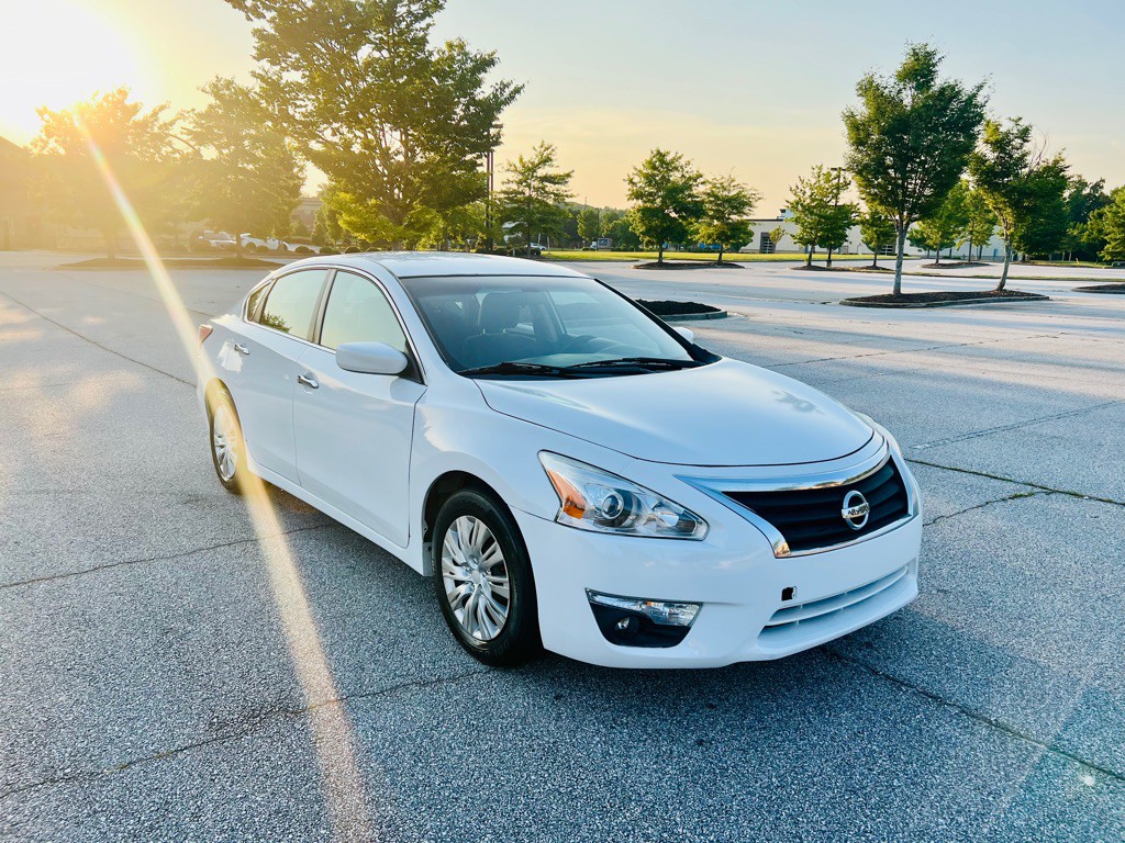 2015 Nissan Altima Image 3