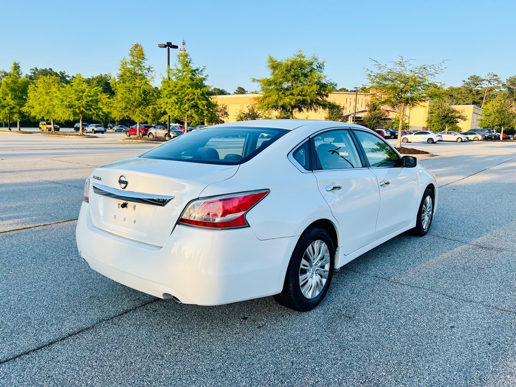 2015 Nissan Altima Image 5