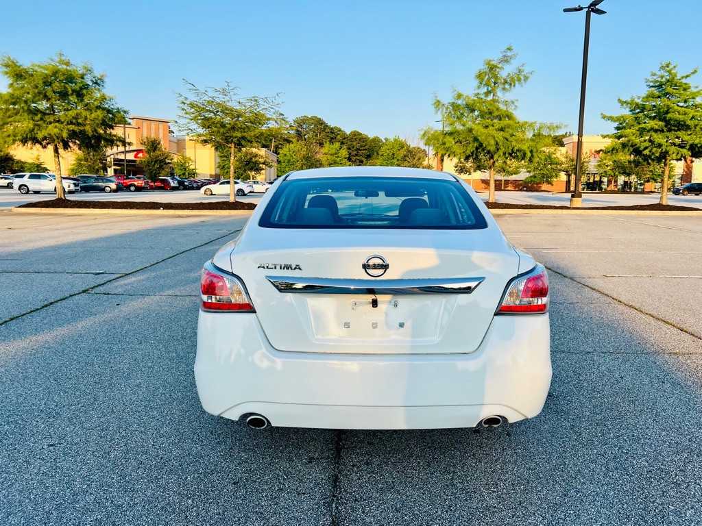 2015 Nissan Altima Image 6