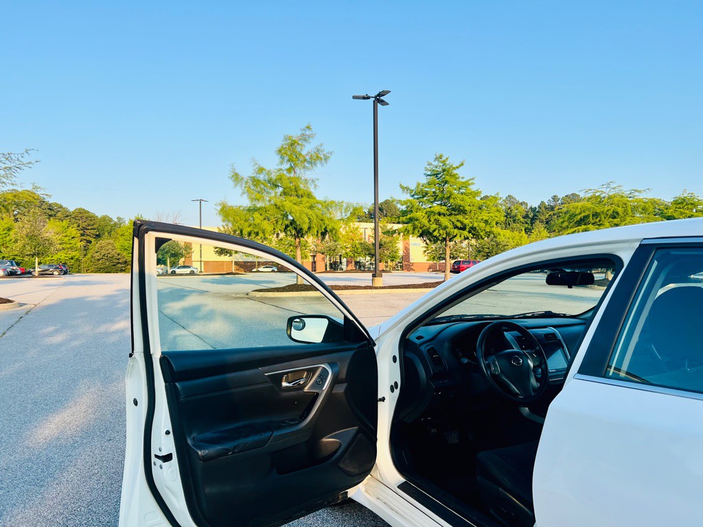 2015 Nissan Altima Image 11