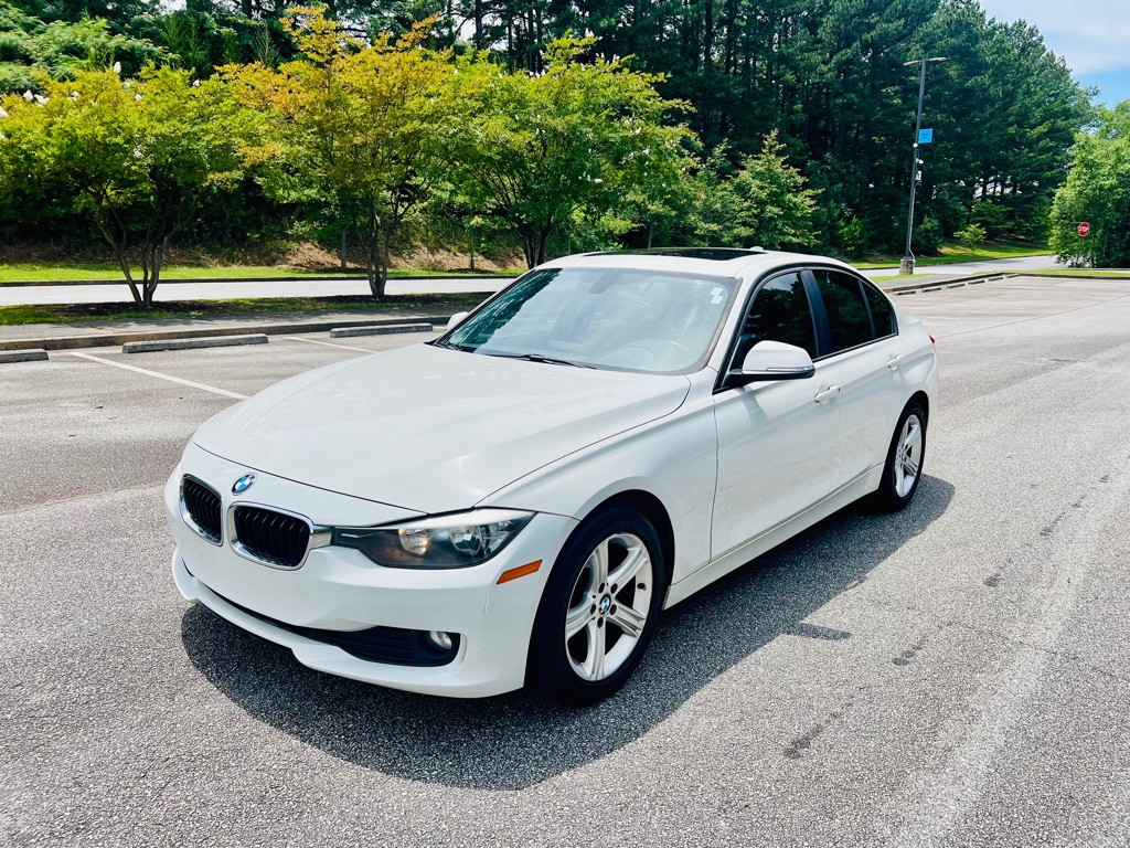 2014 BMW 3 Series Image 1