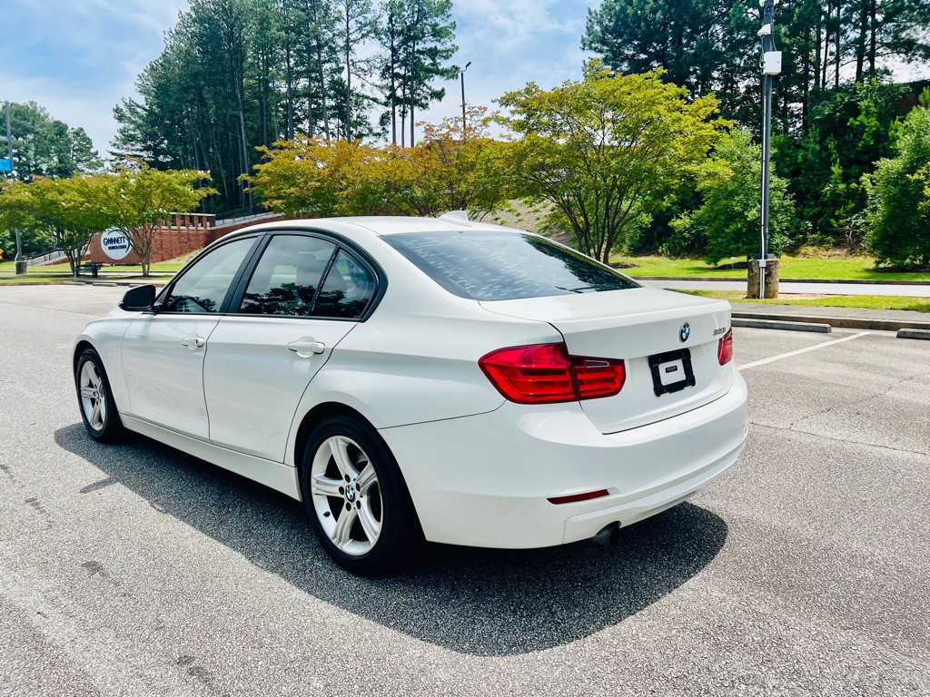2014 BMW 3 Series Image 6