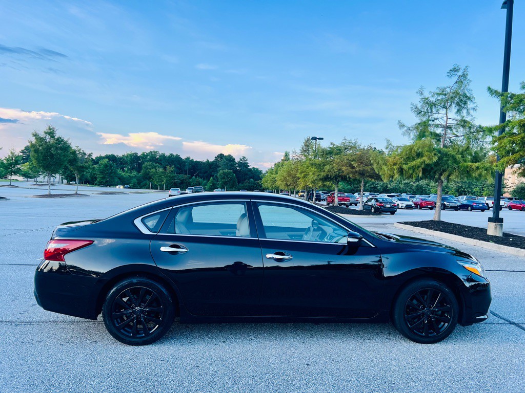 2018 Nissan Altima Image 4