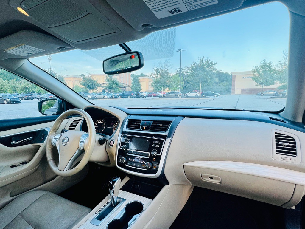 2018 Nissan Altima Image 13