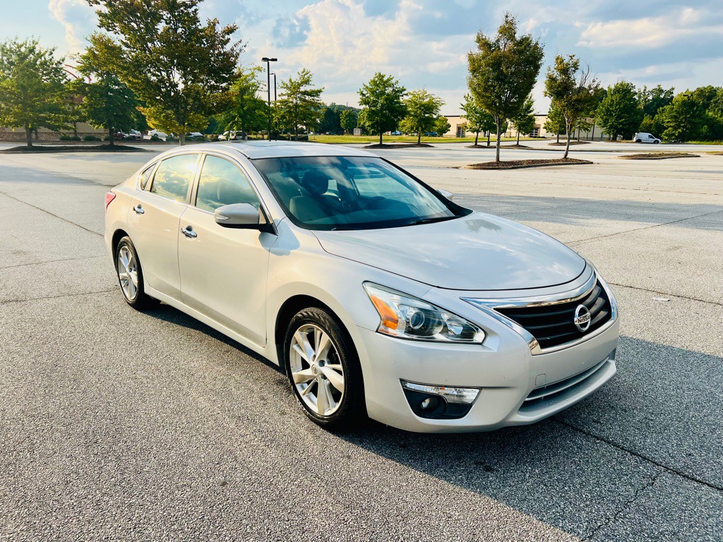 2013 Nissan Altima Image 3