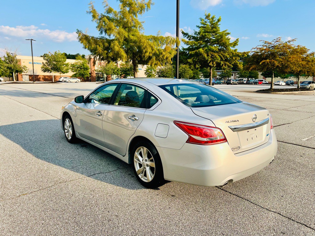 2013 Nissan Altima Image 7