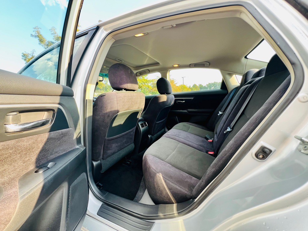 2013 Nissan Altima Image 12