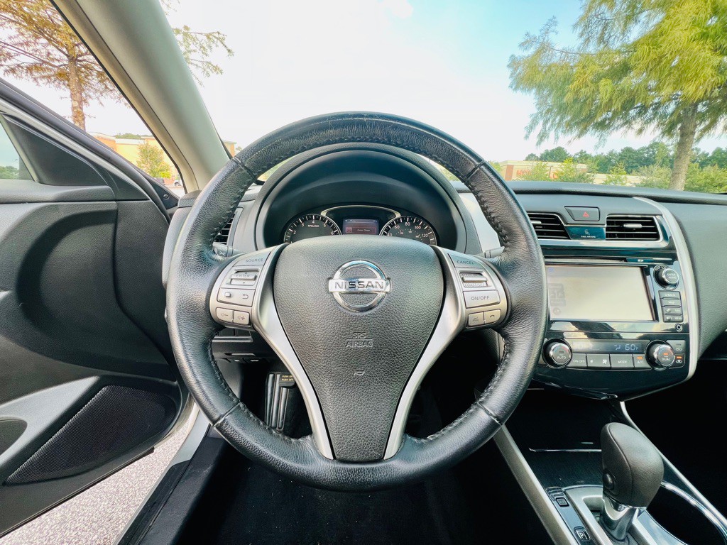 2013 Nissan Altima Image 17