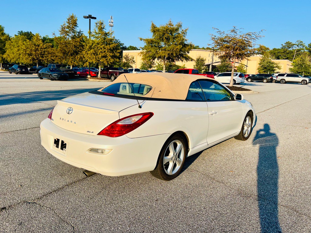 2008 Toyota Camry Image 21