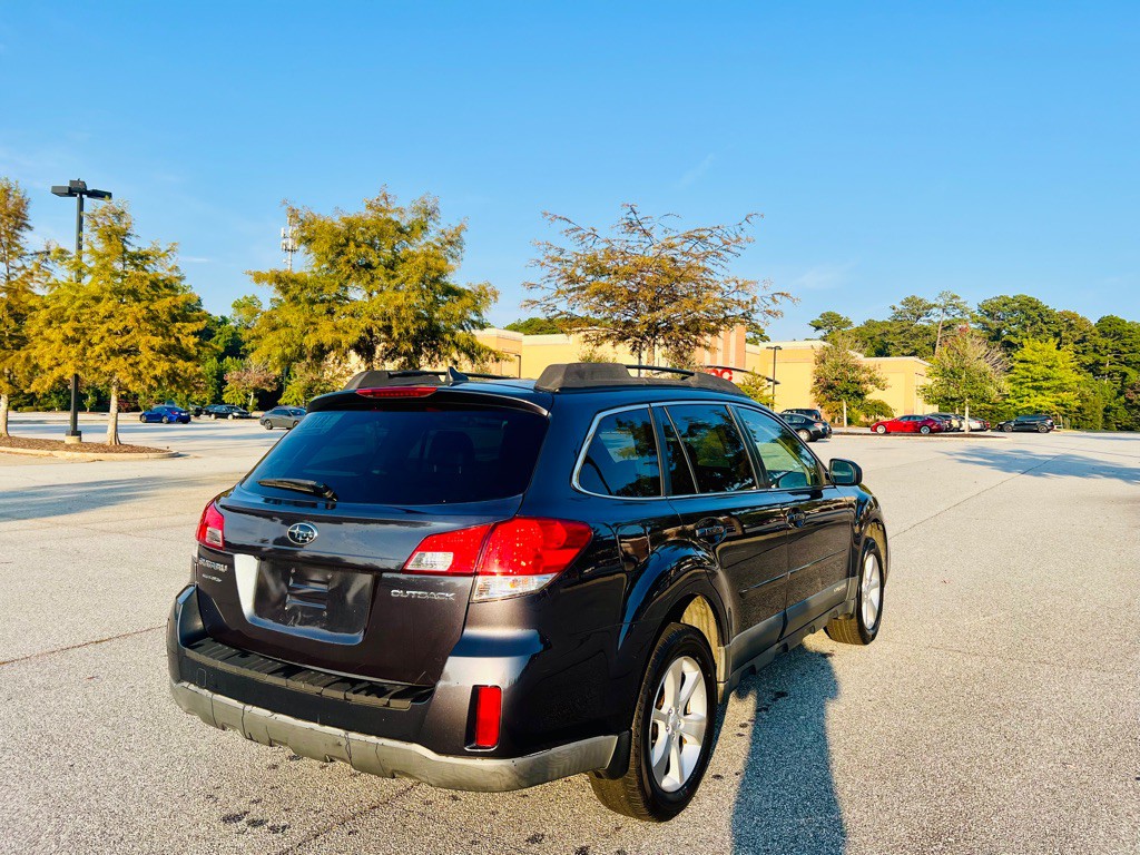 2013 Subaru Outback Image 5
