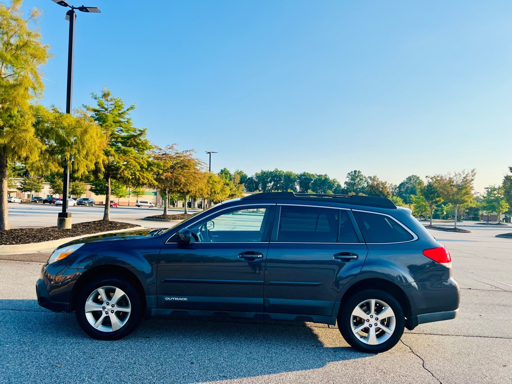 2013 Subaru Outback Image 8