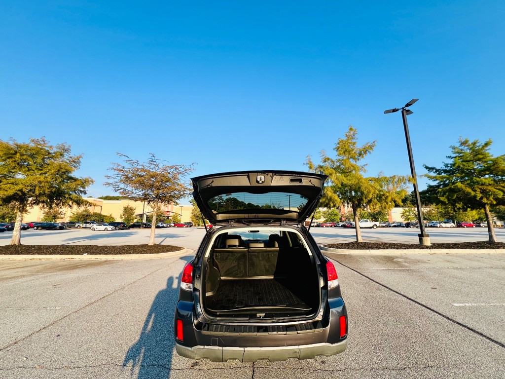 2013 Subaru Outback Image 11