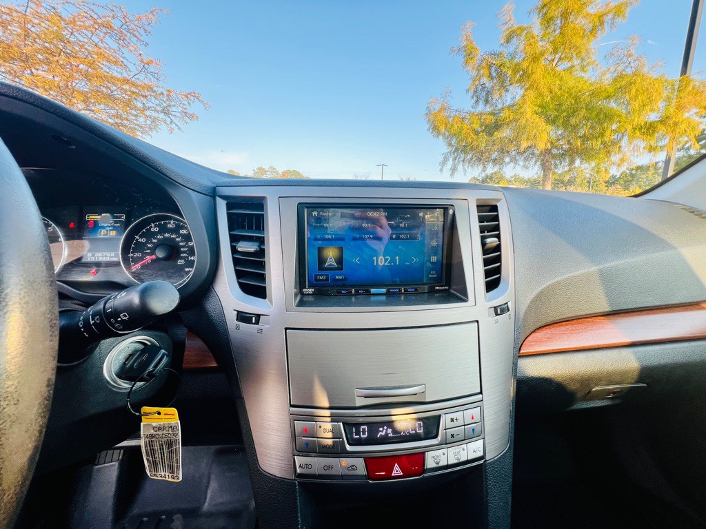 2013 Subaru Outback Image 15