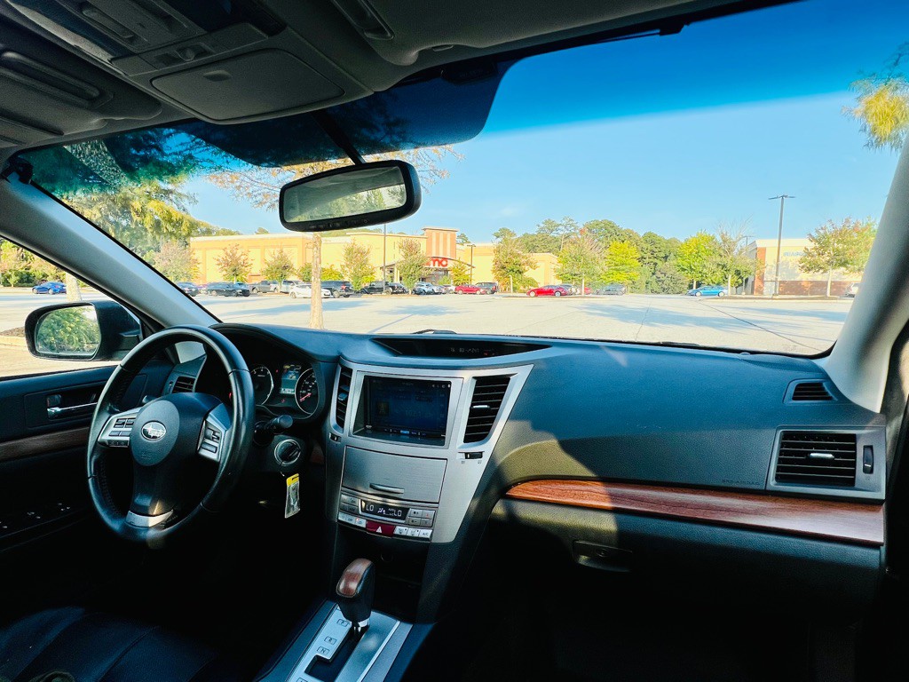 2013 Subaru Outback Image 19