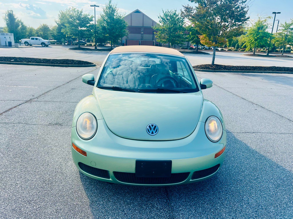 2008 Volkswagen Beetle Image 16