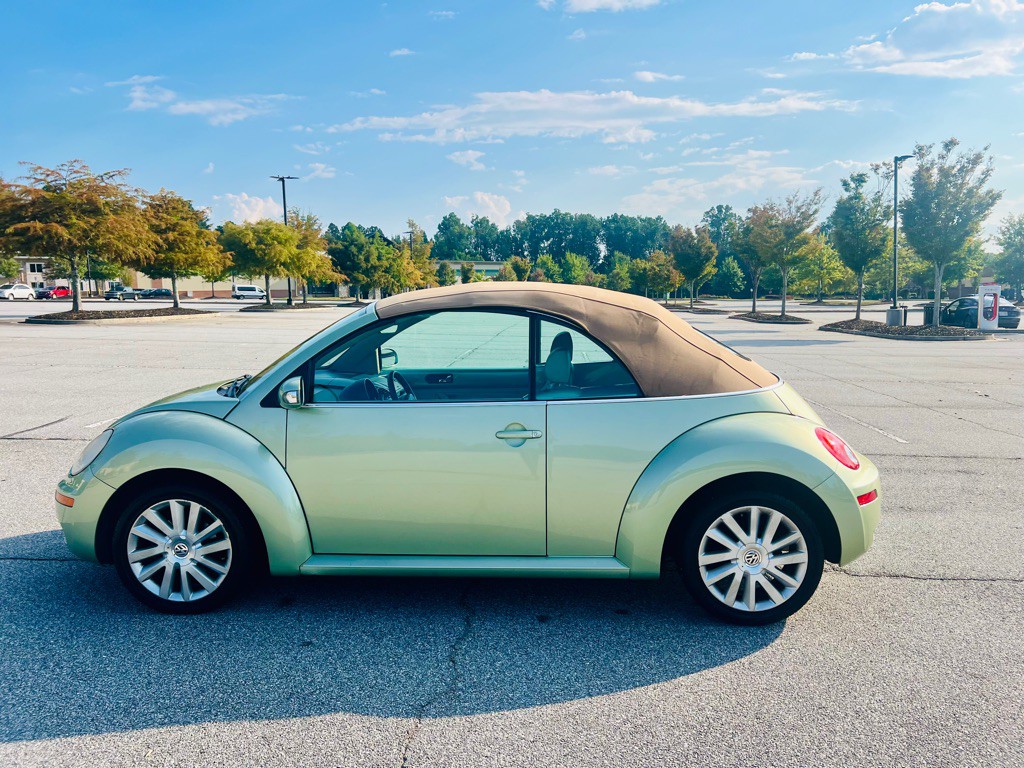 2008 Volkswagen Beetle Image 21