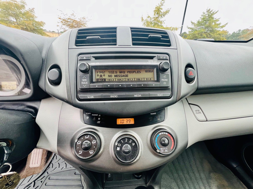 2012 Toyota Rav4 Image 16