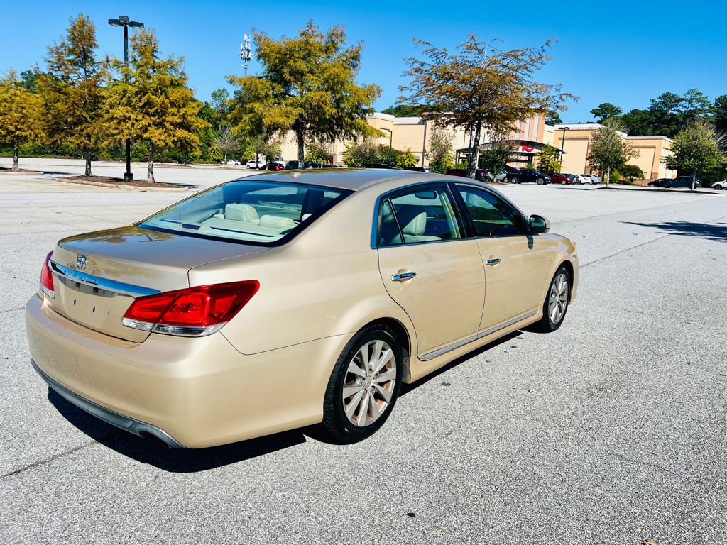 2012 Toyota Avalon Image 3