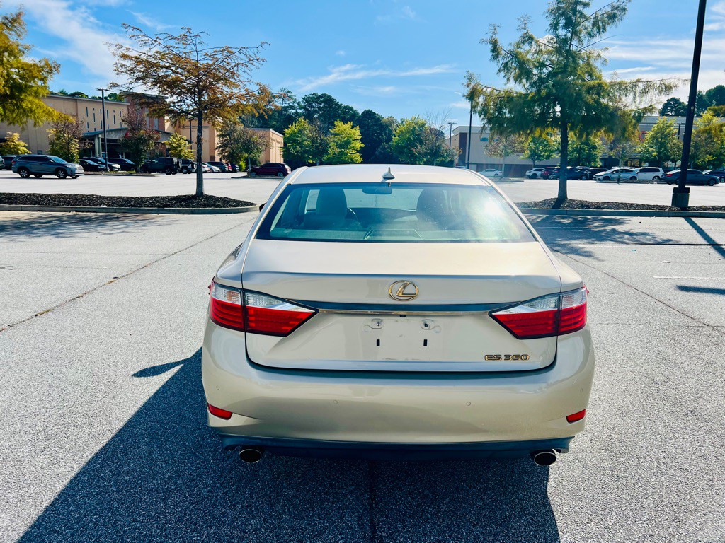 2014 Lexus ES 350 Image 4
