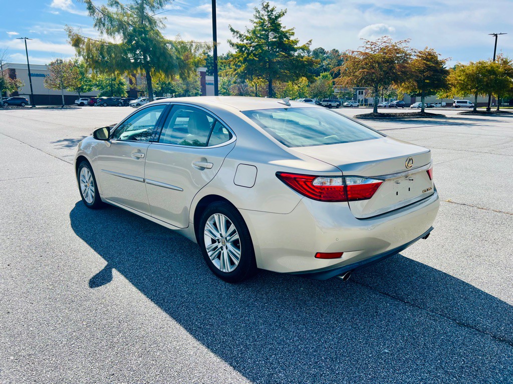 2014 Lexus ES 350 Image 5
