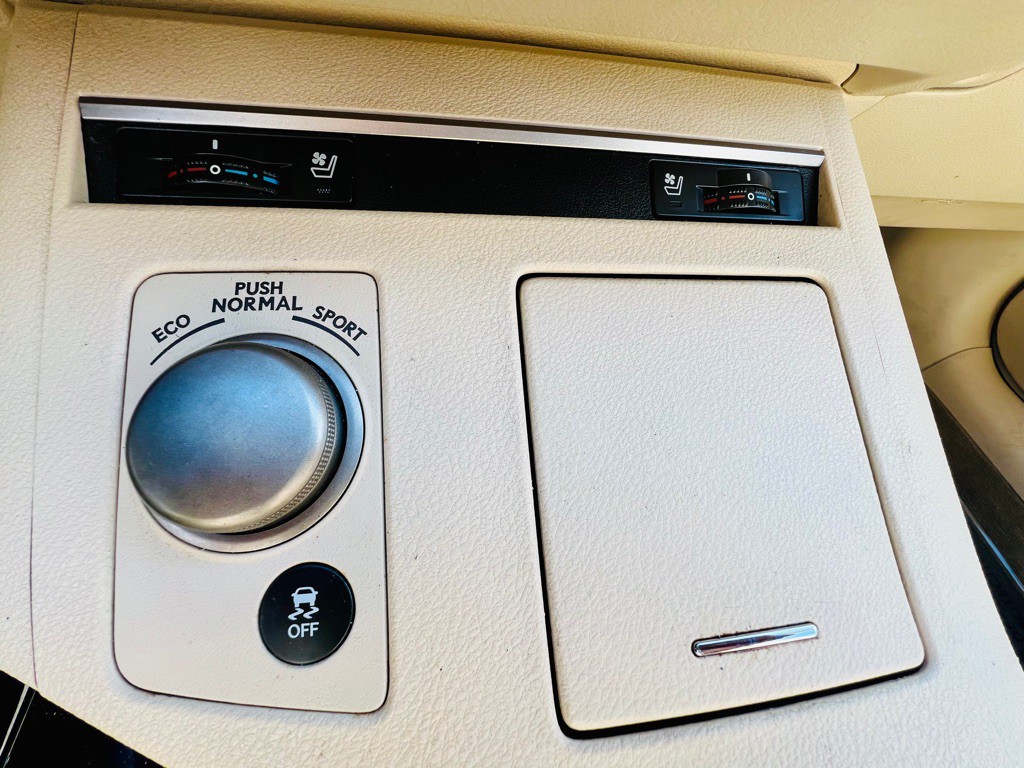 2014 Lexus ES 350 Image 13