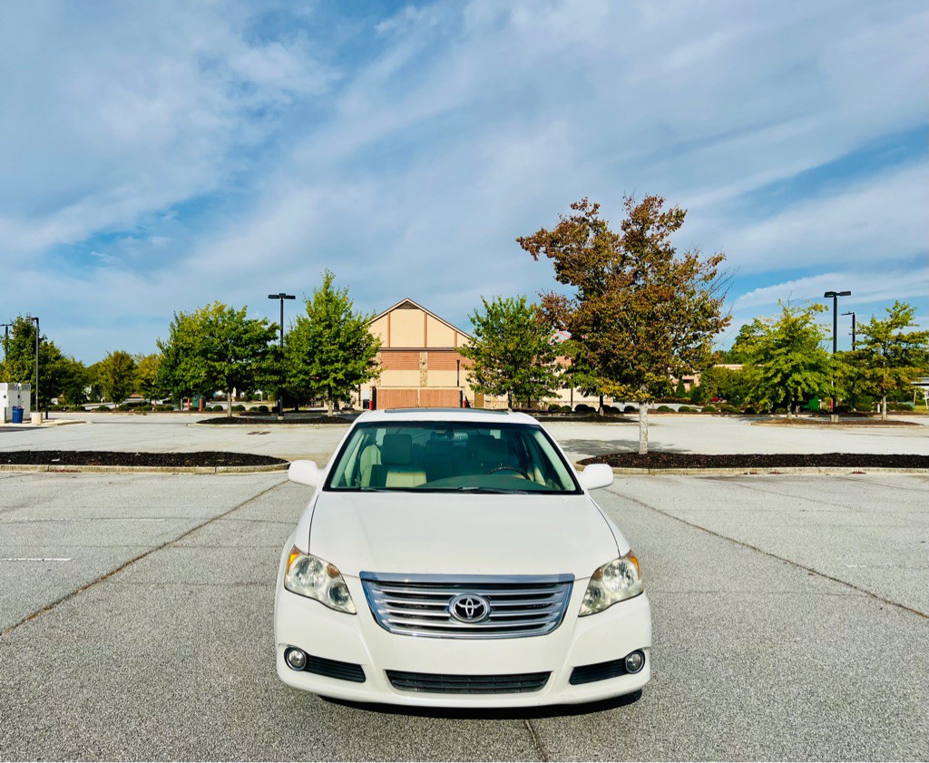 2008 Toyota Avalon Image 2