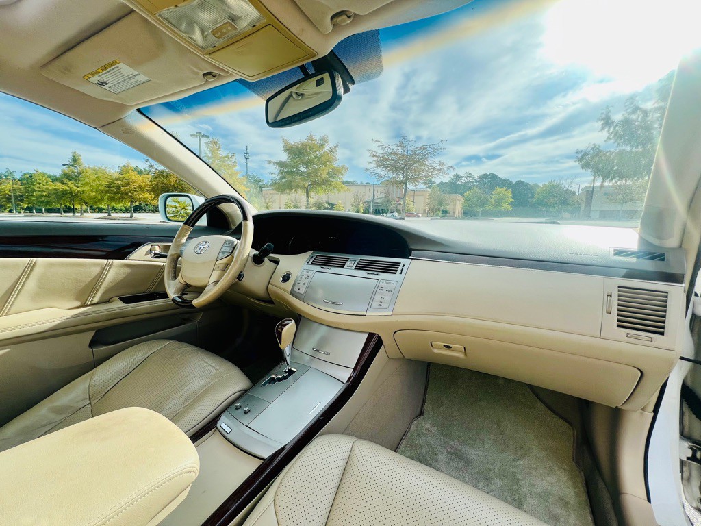 2008 Toyota Avalon Image 13