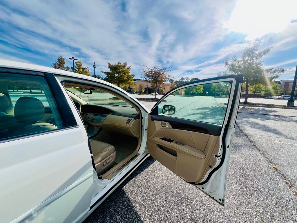 2008 Toyota Avalon Image 14