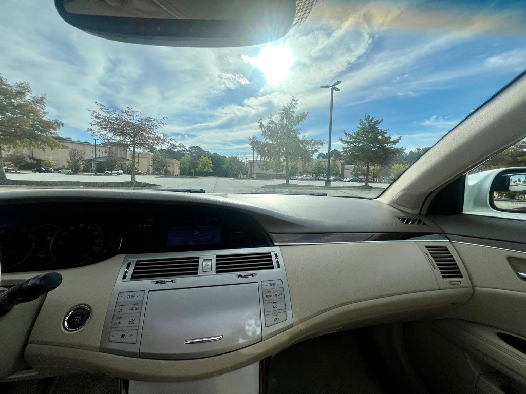 2008 Toyota Avalon Image 17
