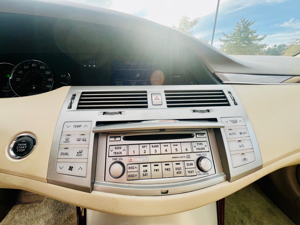2008 Toyota Avalon Image 18