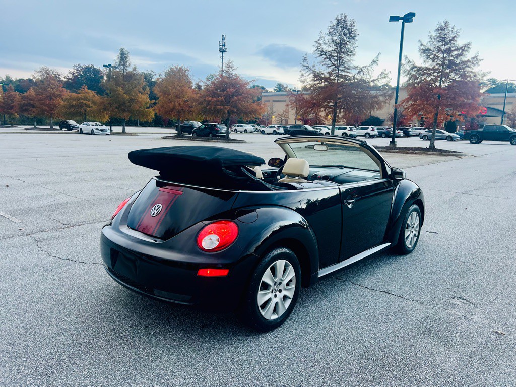 2008 Volkswagen Beetle Image 5