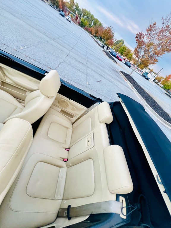 2008 Volkswagen Beetle Image 10