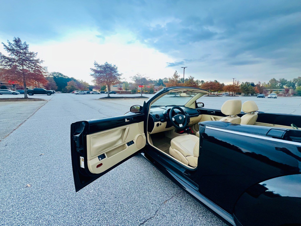 2008 Volkswagen Beetle Image 11