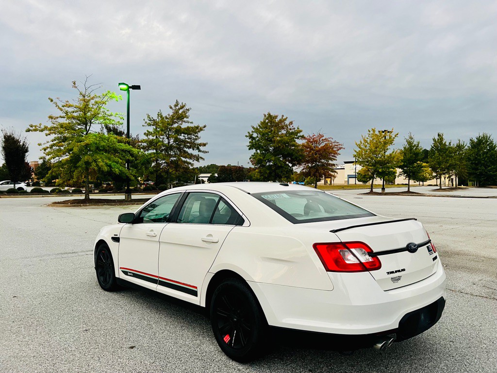 2011 Ford Taurus Image 7